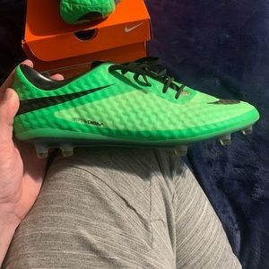 Nike hyper venom phantom fg. Size 11.
